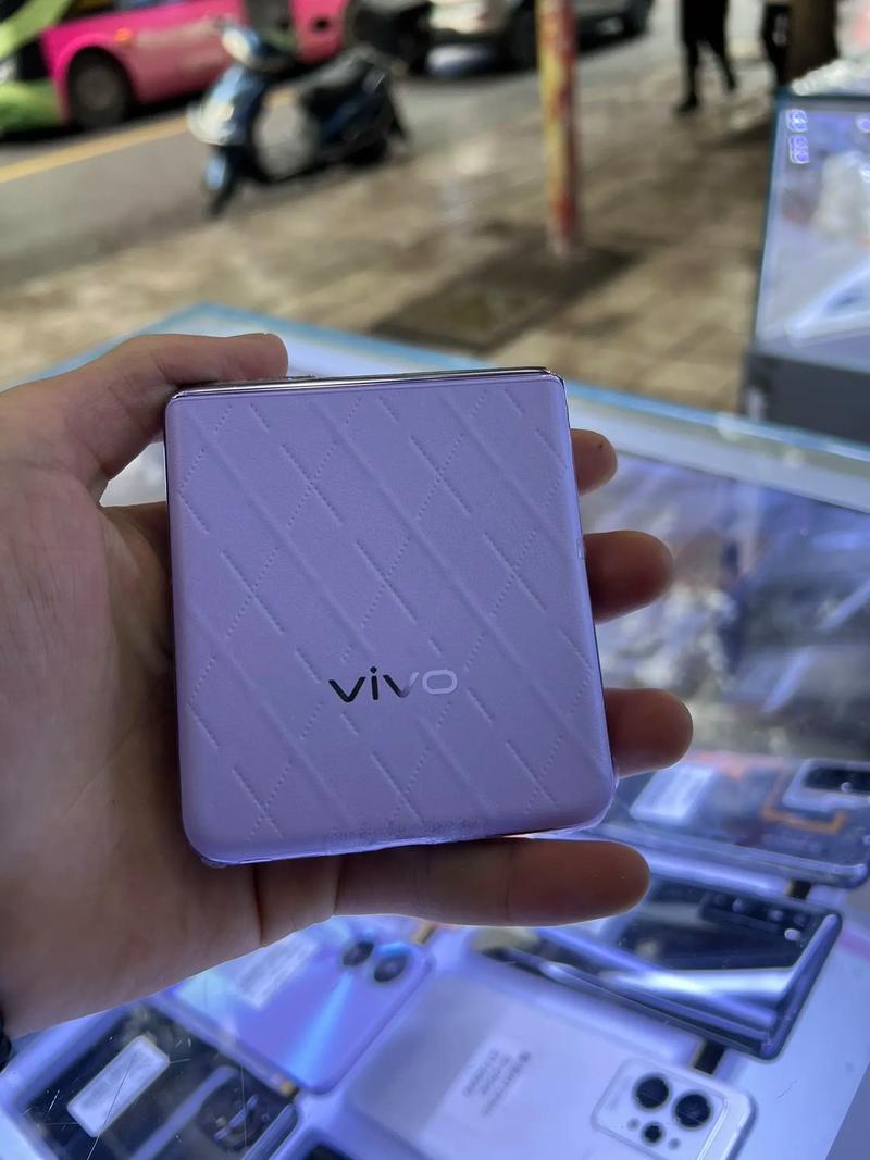 vivo XFlip - 折叠屏时尚手机_百科资料-2