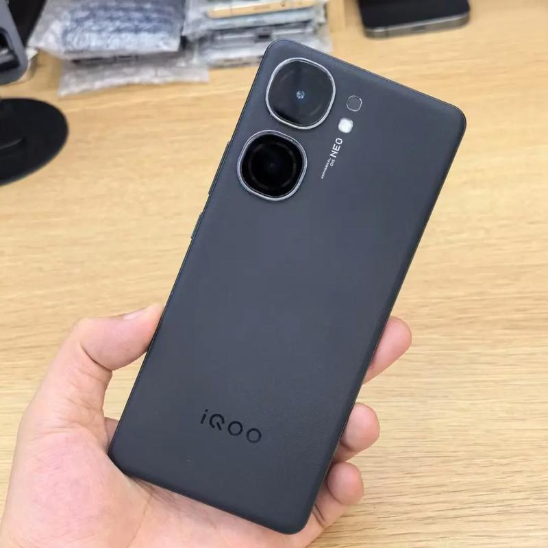 iQOO 9 Pro - 骁龙8旗舰游戏手机_资料大全-5 iQOO 9 Pro - 骁龙8旗舰游戏手机_资料大全-5
