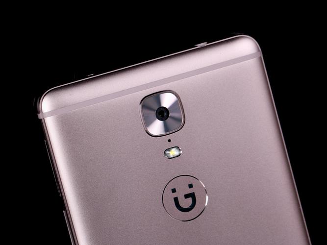 金立 M6 - 长续航商务手机_资料手册-5 金立 M6 - 长续航商务手机_资料手册-5