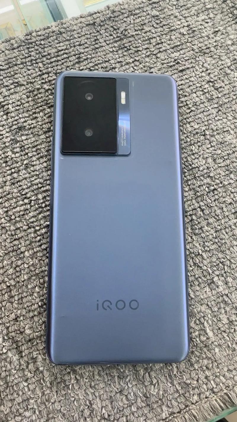 iQOO Z7x – 超长续航游戏手机_资料手册