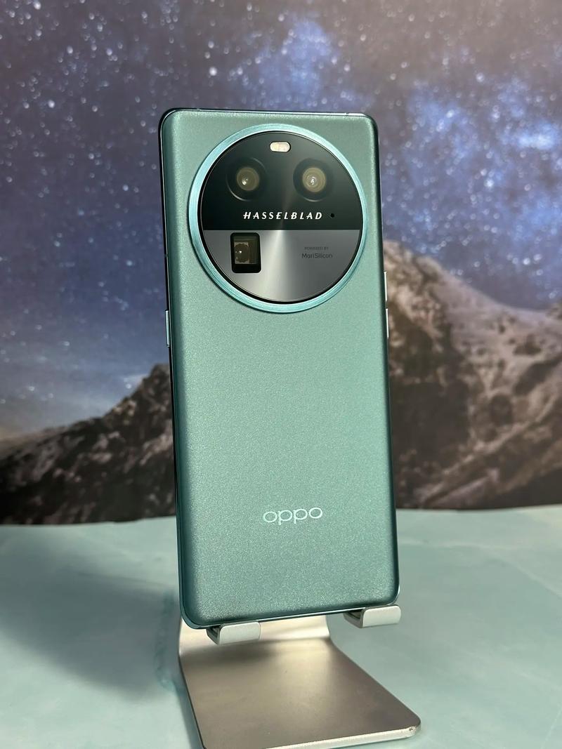 OPPO Find X6 – 三主摄旗舰智能手机_资料手册