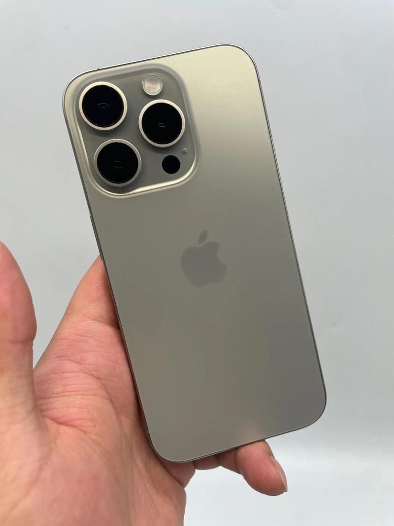iPhone 15 Pro - 钛金属旗舰智能手机_资料手册-5