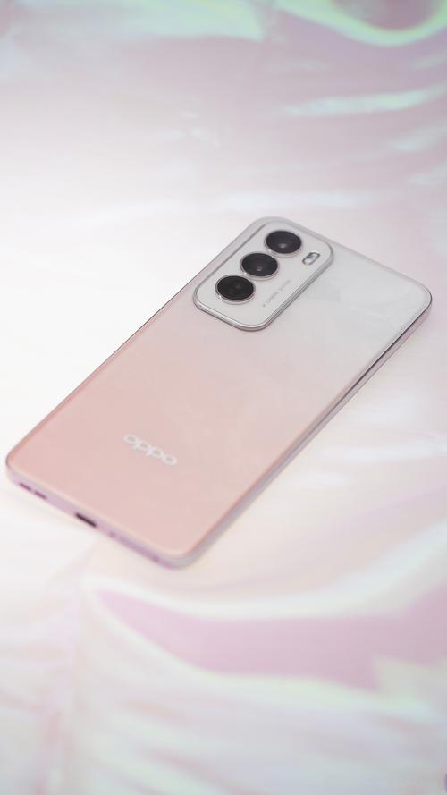 OPPO Reno12 FS - 超清影像智能手机_资料手册-5