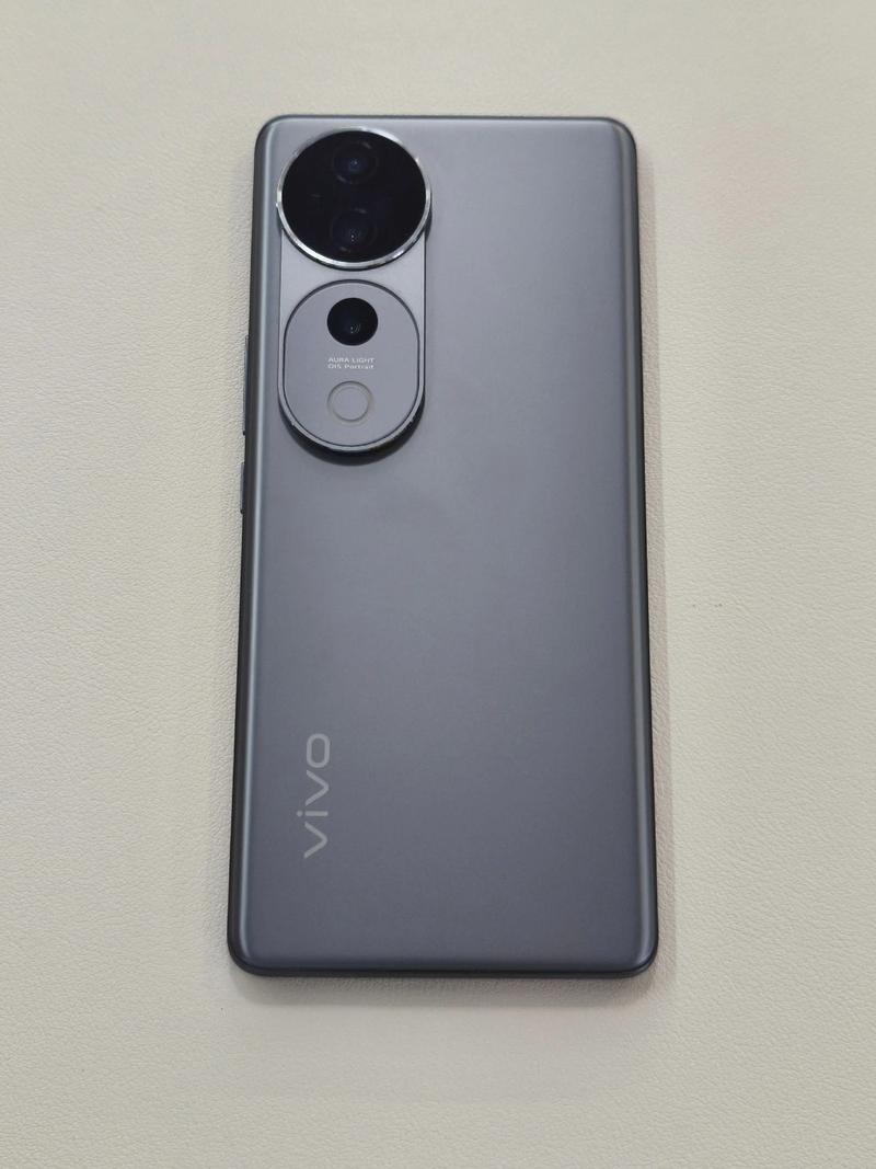 vivo V29Pro - 超清影像智能手机_资料库-5