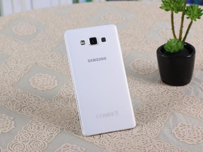 Galaxy A7 2015 - 超薄金属手机_百科资料-3