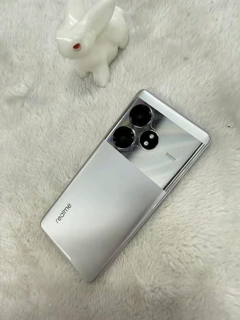 realme GT6T - 性能旗舰智能手机_资料库-3