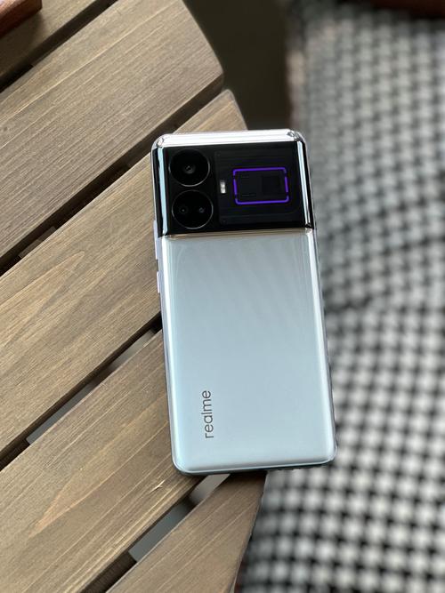 realme C25s - 长续航大内存手机_资料库-5