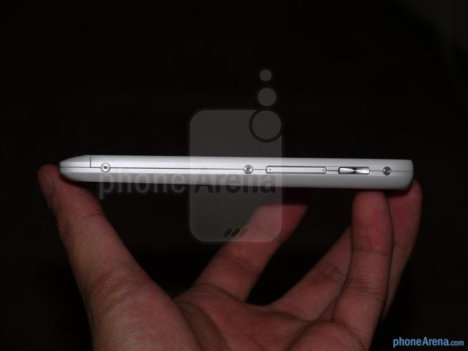 DROID RAZR M - 超薄便携智能手机_资料库-3