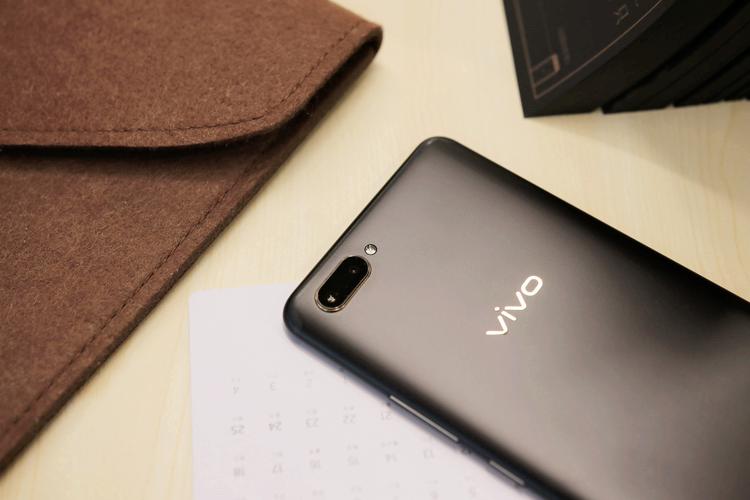 vivo X20Plus - 全面屏拍照手机_百科资料-3