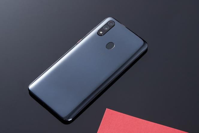 中兴Blade V30 - 高清影像智能手机_百科资料-5