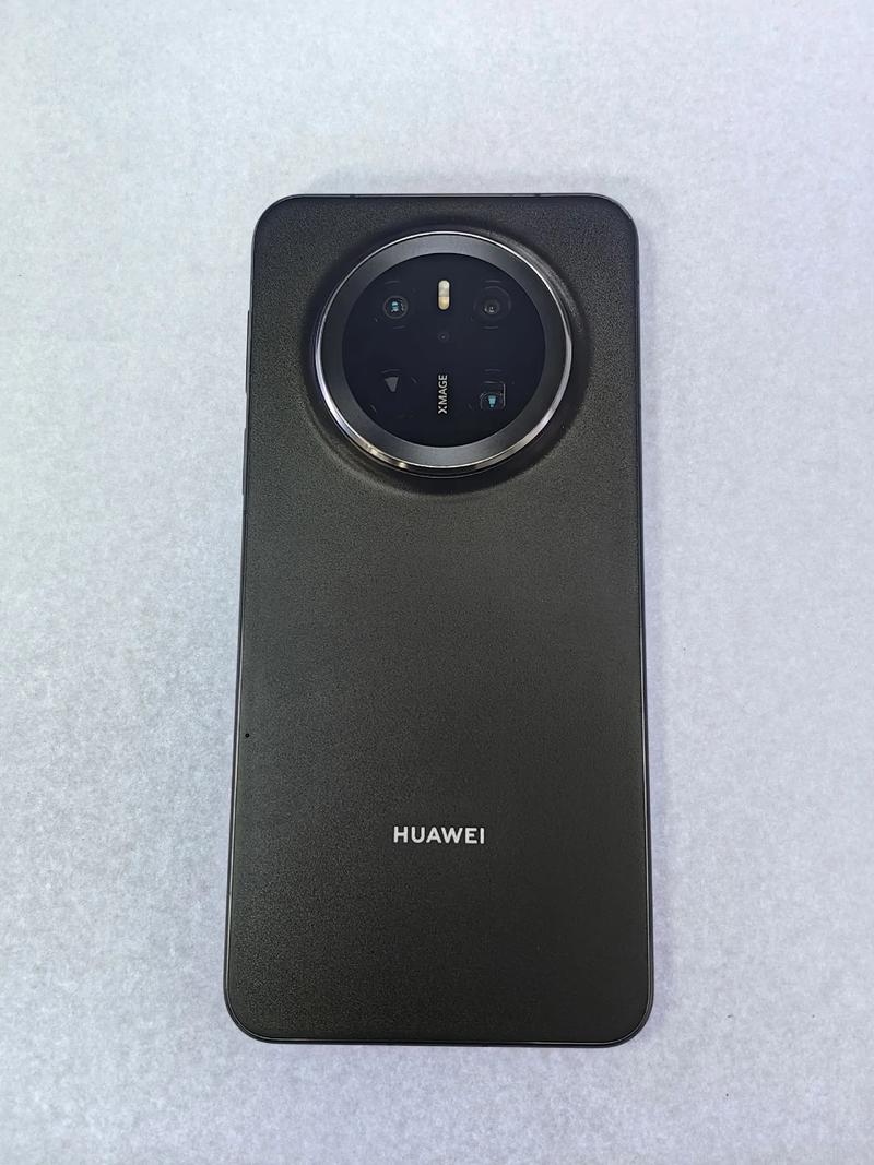 华为 Mate 70 – 鸿蒙旗舰智能手机_资料库