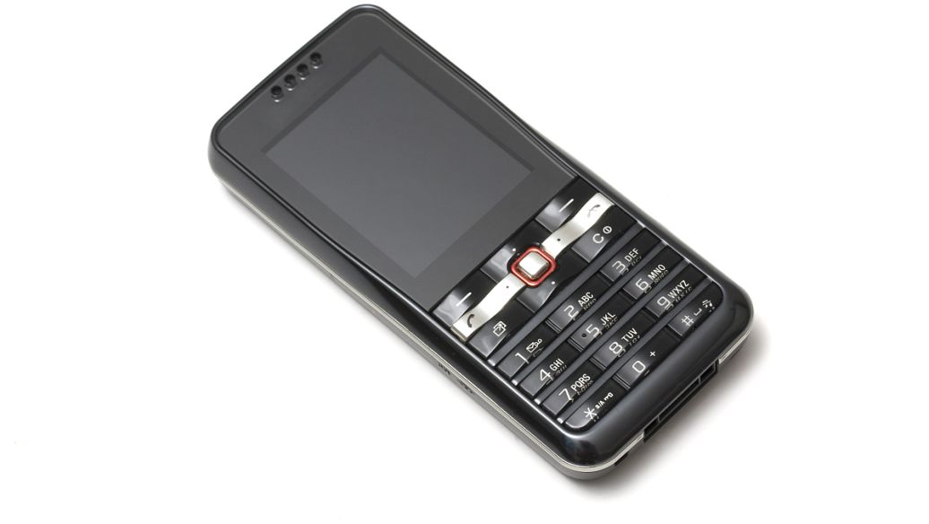 摩托罗拉 Motorola Edge 30 – 轻巧高刷手机_百科资料
