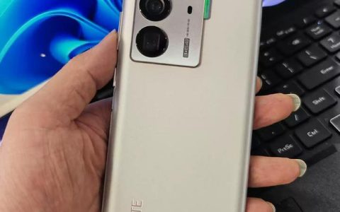 中兴Axon 40 Ultra – 三主摄影像旗舰手机_百科资料