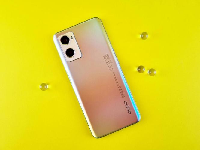 OPPO Reno12 FS - 超清影像智能手机_资料手册-4