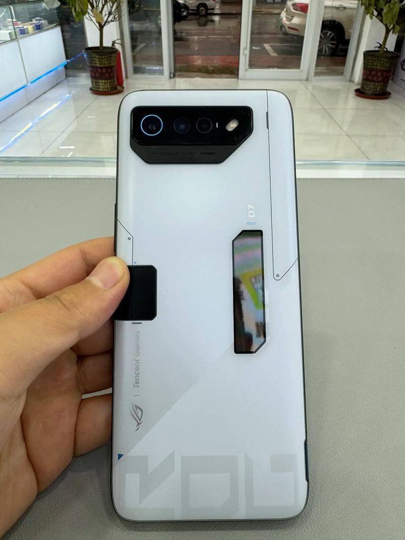 ROG游戏手机7 Pro - 电竞旗舰手机_资料库-5