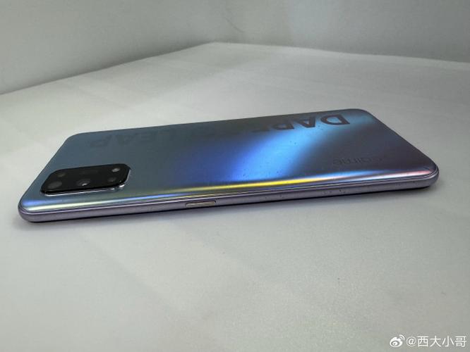 realme X7 - 轻薄5G手机_百科资料-1