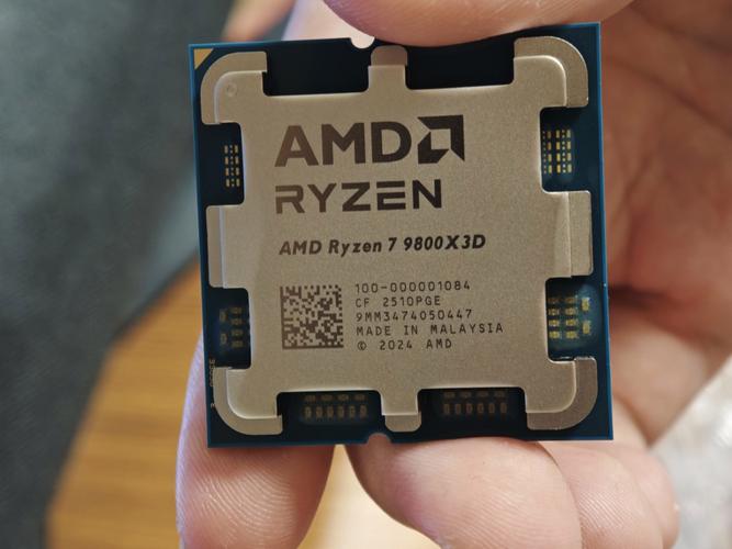 MicroTAC 9800X - 折叠翻盖经典手机_资料手册-3 MicroTAC 9800X - 折叠翻盖经典手机_资料手册-3