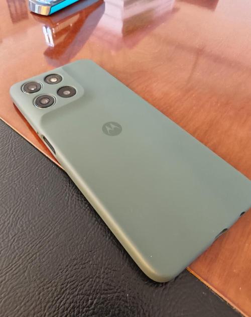 Moto G100 - 骁龙870旗舰手机_资料手册-2 Moto G100 - 骁龙870旗舰手机_资料手册-2