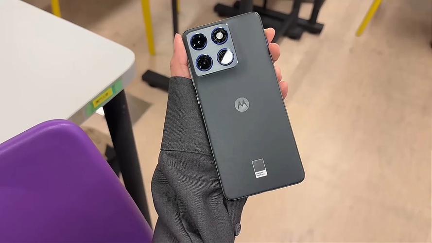 Moto X70 Air - 超薄旗舰手机_资料库-4