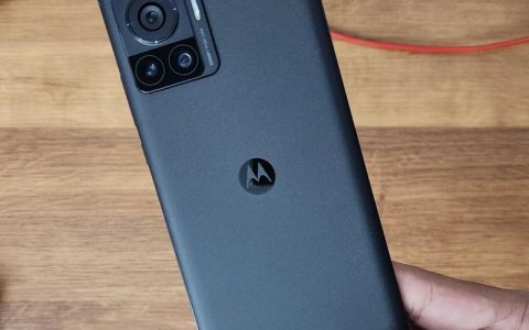 摩托罗拉 Motorola Edge 30 Ultra – 骁龙8+旗舰手机_资料库