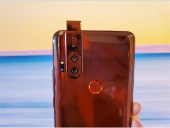 摩托罗拉 Motorola One Hyper - 旋转镜头自拍手机_资料手册-4
