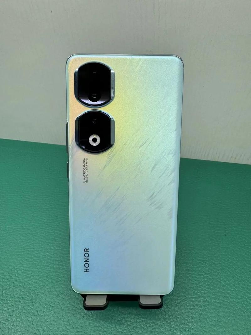 荣耀90 Pro+ - 高像素影像旗舰手机_百科资料-1