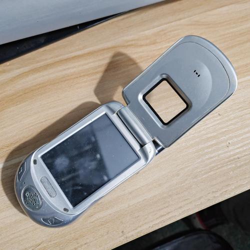 酷派858 - 折叠翻盖手机_资料手册-3
