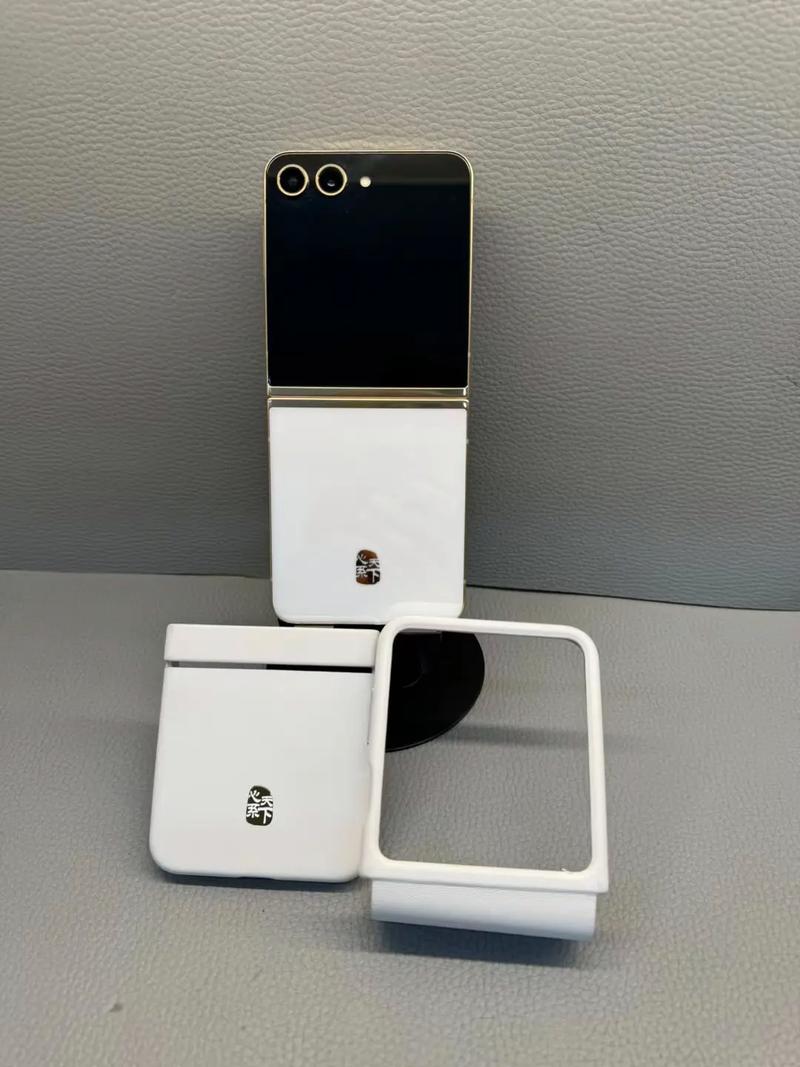 三星 W24 Flip - 折叠屏智能手机_百科资料-5 三星 W24 Flip - 折叠屏智能手机_百科资料-5