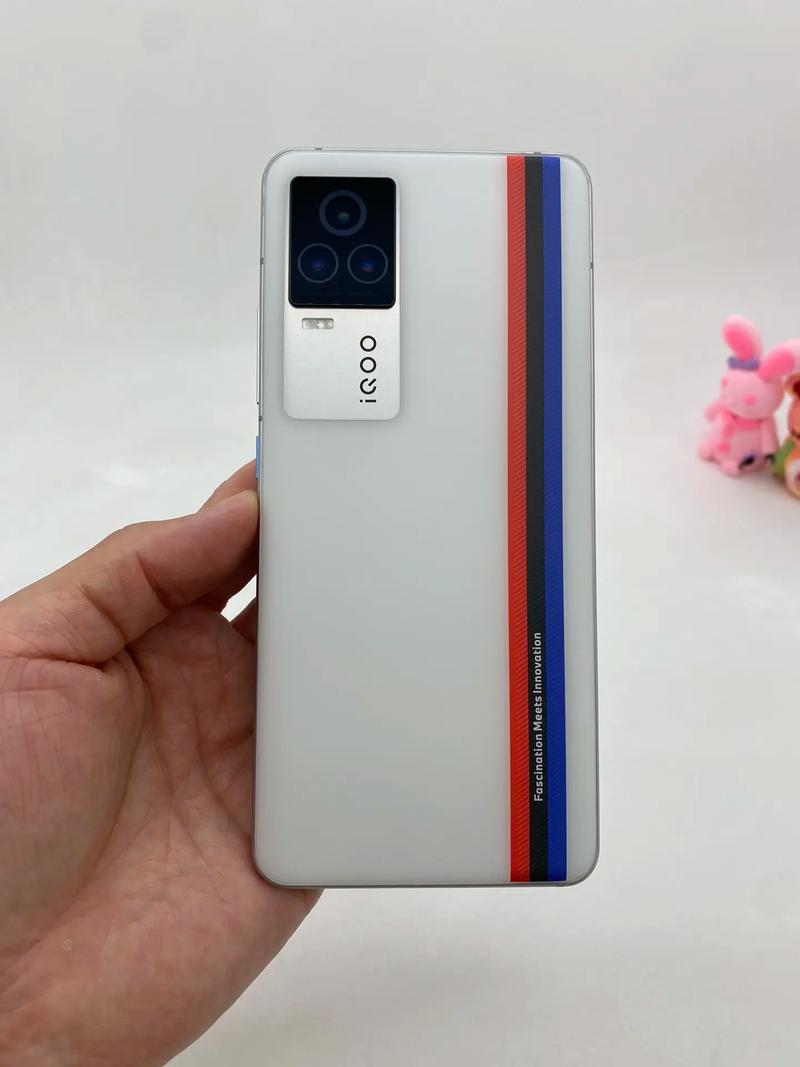 iQOO 7 - 骁龙888游戏手机_资料库-2