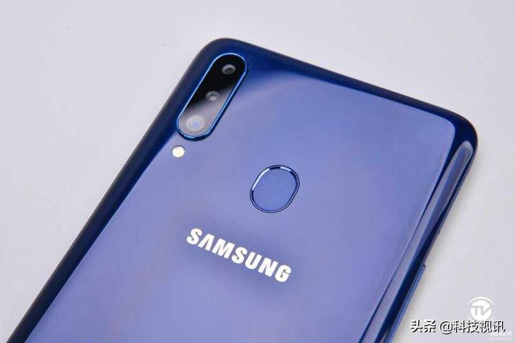 Galaxy A20s - 大屏长续航智能手机_百科资料-2