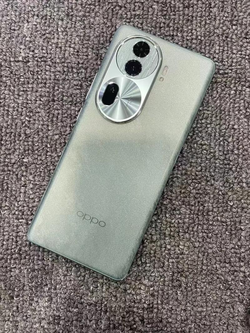 OPPO Reno11 Pro - 人像摄影旗舰手机_百科资料-4