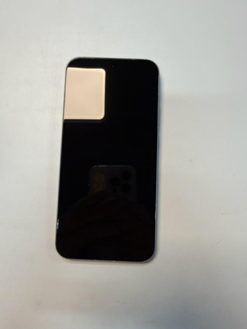 realme 8 5G - 5G长续航智能手机_资料手册-2 realme 8 5G - 5G长续航智能手机_资料手册-2