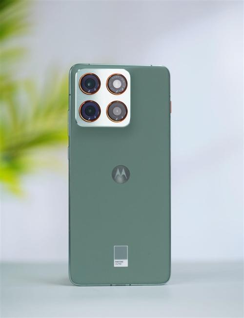 联想moto X70 - AI影像旗舰智能手机_百科资料-3