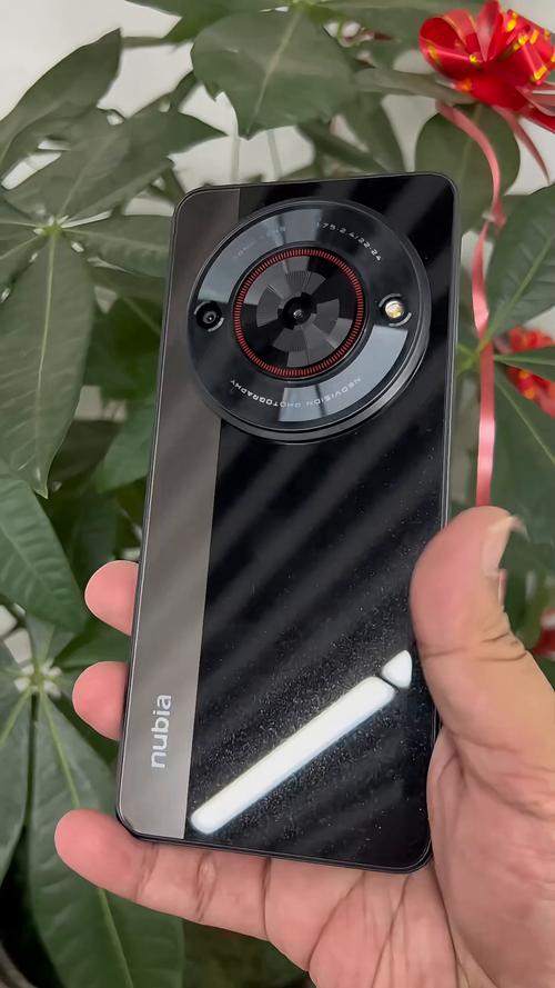 nubia 小牛 - 百元AI影像手机_百科资料-2