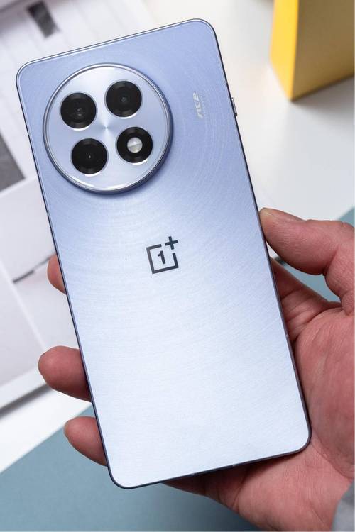 一加Ace 5 Pro - 旗舰性能游戏手机_资料手册-5