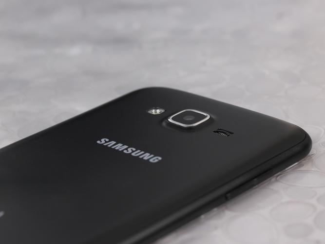 Galaxy J7 Duo - 双摄入门智能手机_资料库-5
