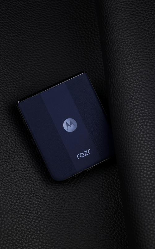 联想moto Razr 50 Ultra - 折叠屏旗舰手机_资料手册-5