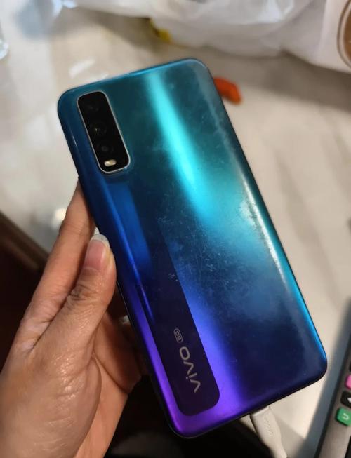 vivo Y70 - 长续航高清手机_百科资料-3
