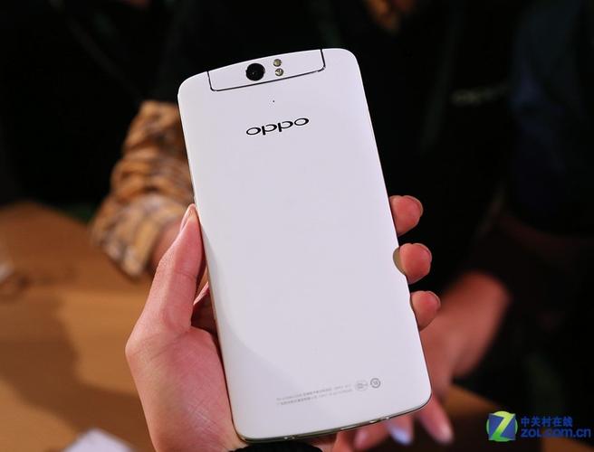 OPPO N1 - 旋转摄像头拍照手机_资料手册-4 OPPO N1 - 旋转摄像头拍照手机_资料手册-4