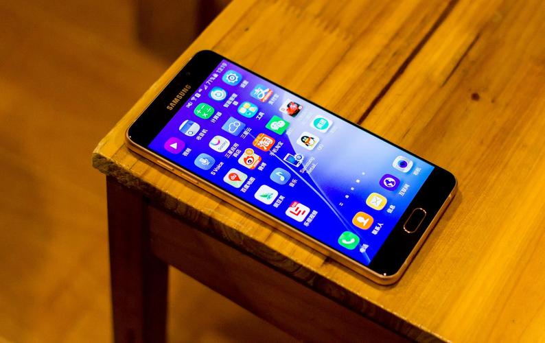 Galaxy A7 2015 - 超薄金属手机_百科资料-5