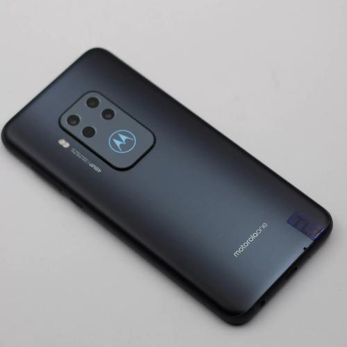 摩托罗拉 Motorola One Zoom - 多摄变焦智能手机_百科资料-3