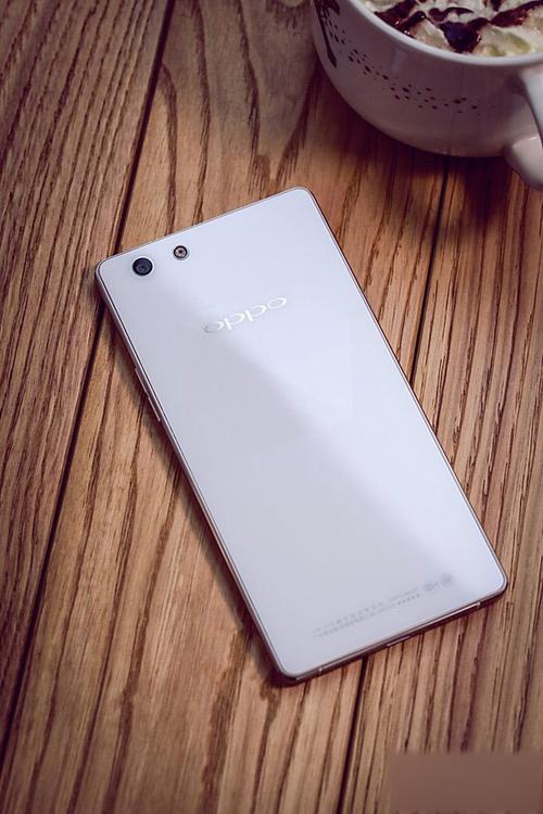 OPPO R1C - 纤薄美颜手机_百科资料-4 OPPO R1C - 纤薄美颜手机_百科资料-4