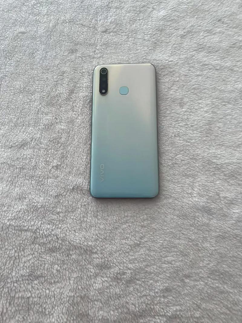 vivo Z5i - 长续航大屏手机_资料库-5