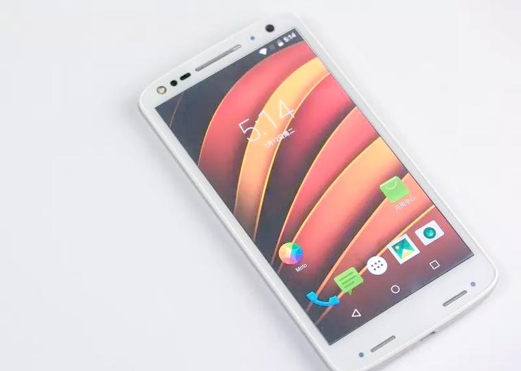 摩托罗拉 Moto X 极 - 防碎屏旗舰手机_百科资料-2