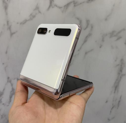 Galaxy Z Flip 5G - 折叠屏时尚手机_百科资料-2