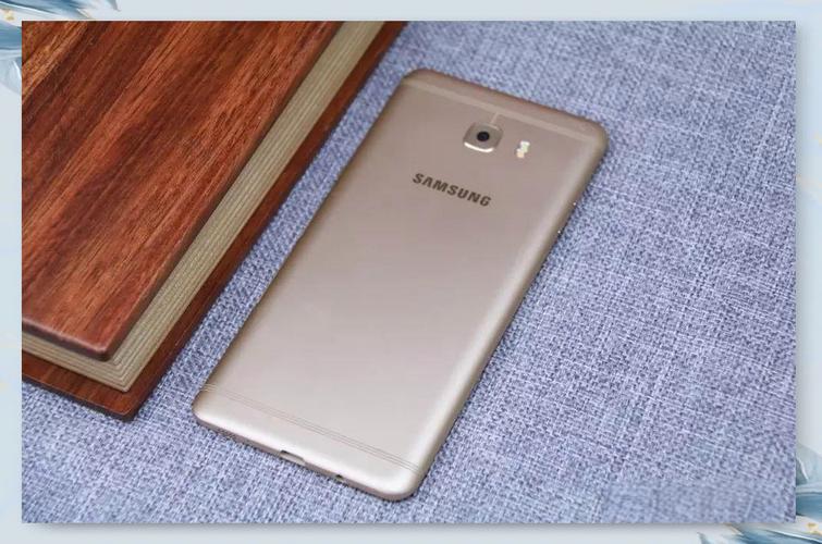 Galaxy C9 Pro - 大屏影音智能手机_资料大全-5 Galaxy C9 Pro - 大屏影音智能手机_资料大全-5