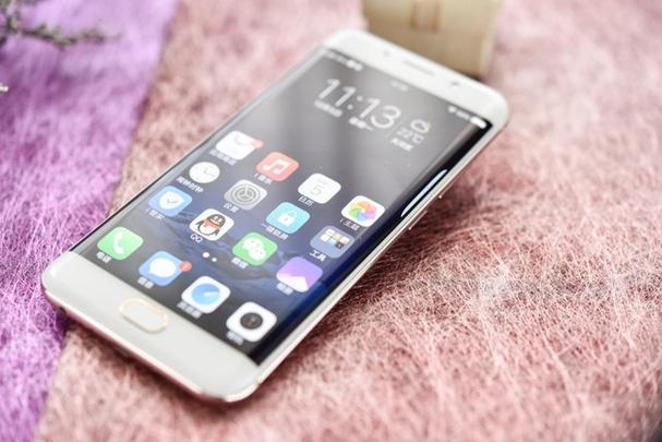 vivo Xplay6 - 曲面屏专业影像手机_百科资料-2