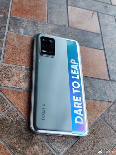realme Q3 - 5000mAh长续航手机_资料库-2 realme Q3 - 5000mAh长续航手机_资料库-2