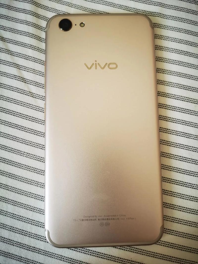 vivo X9Plus - 双摄柔光自拍手机_资料大全-4 vivo X9Plus - 双摄柔光自拍手机_资料大全-4
