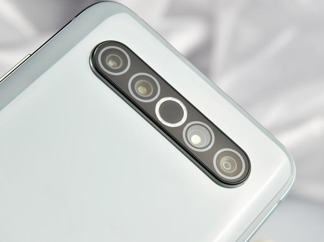 乐视 i 17 Pro - 高清影像智能手机_资料大全-3